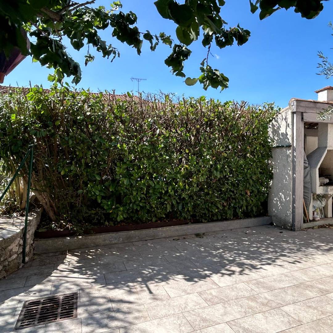 Agence M Com Marseille Apc Aubagne Paysage Conseils realisation entretien espace vert taille haie